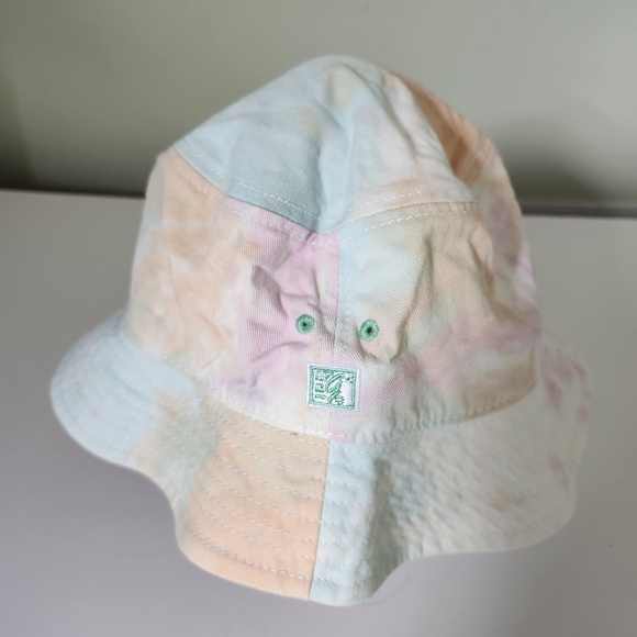 Tie-Dye Bucket Hat Pastel Colors One Size Fits Most - Picture 2 of 6